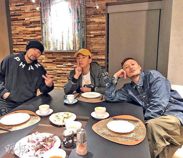 头文字d 周杰伦余文乐等重聚网友喊话拍续集 头文字d 余文乐 周杰伦 新浪娱乐 新浪网 头文字d 周杰伦余文乐等重聚网友喊话拍续集 头文字d 余文乐 周杰伦 新浪娱乐 新浪网