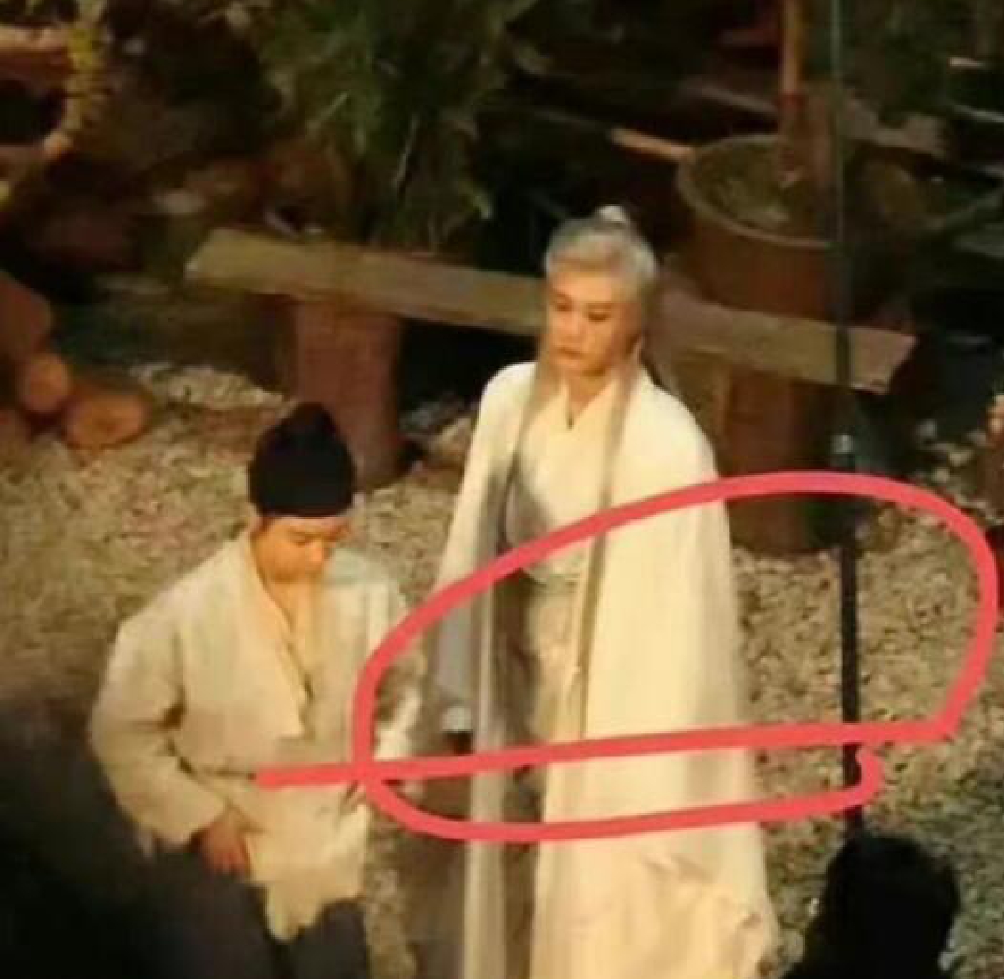 组图：《长相思》路透释出杨紫檀健次穿古装同框