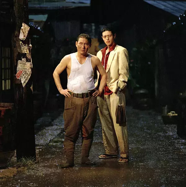 2004年小田切让出演《血与骨》,与北野武共演.