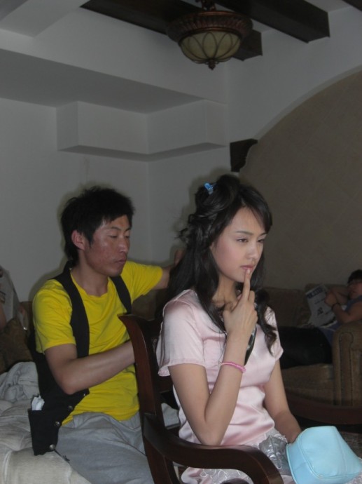 姐妹新娘资料页_娱乐资料库_新浪娱乐_新浪网
