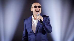 腾格尔演唱《黑红》