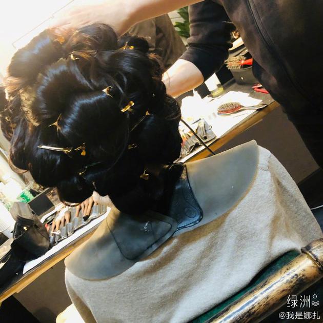 古力娜扎做发型