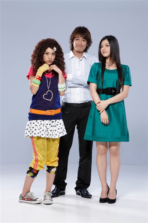 海报剧照相关视频视频:梦回《不良笑花》 杨丞琳卡点为陈妍希庆生失败