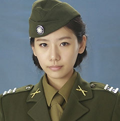 海报剧照剧情:1937年末,南京沦陷,日军南北夹击,兵犯江淮,徐州会战一