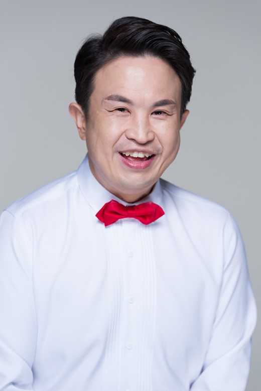 韩国搞笑艺人曹元锡遭遇车祸住院治疗