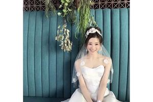 結婚 足立 梨花