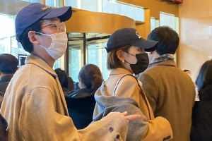 郑敬淏采访提到女友崔秀英 交往十年暂无结婚打算封面图