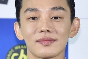 韩国警方扣押刘亚仁住宅搜查 发现其涉毒证据封面图