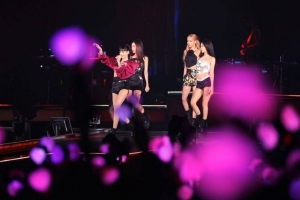 BLACKPINK完成东京巨蛋演唱会 11万歌迷欢呼到场封面图