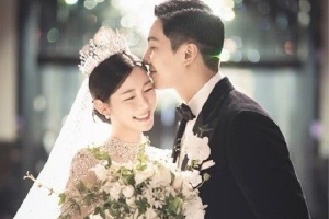 李昇基新加坡办粉丝见面会 新婚妻子李多寅爱相随封面图