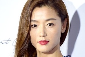 全智贤斥巨资购买豪宅 与丈夫共同出资占比超9成封面图