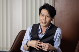 杰尼斯出道艺人首发声 志贺泰伸曝喜多川性骚扰封面图