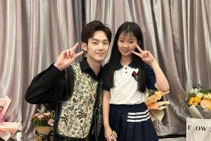 阿拉蕾晒与董力合照 甜喊“董爸爸”掀回忆杀封面图