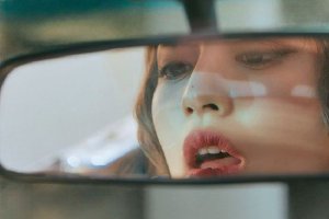 朴志效将于8月solo出道 预告照引粉丝期待封面图