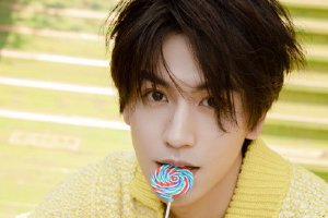 张凌赫方回应跑男中写错字:正片使用了未更正镜头封面图