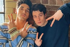 《星条红与皇室蓝》发布剧照 双男主青春洋溢封面图