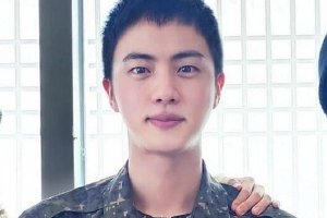 防弹少年团金硕珍当选特级战士提前晋升上等兵封面图