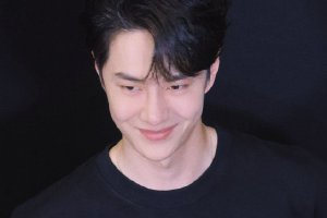 王一博出席《热烈》首映 承认自己是不会说话的人封面图