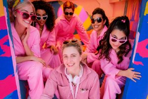 超越贾玲 格蕾塔葛韦格成全球票房最高女导演封面图