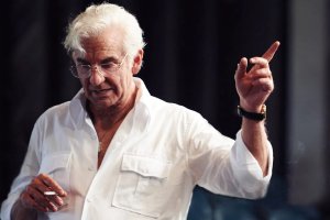 《音乐大师》发布预告 聚焦作曲家伯恩斯坦封面图