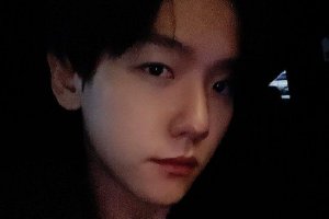 边伯贤发文回怼黑粉：有自信的话请别删除封面图