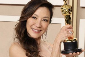 外媒曝杨紫琼被提名为国际奥林匹克委员会委员封面图