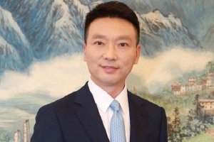 祝贺！央视主持人康辉当选为中国视协副主席封面图