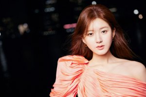 赵露思黑粉道歉 无力支付高昂赔偿金选择和解封面图