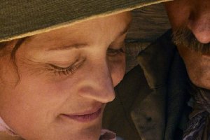 《死者无伤》发布海报 维果·莫滕森自导自演封面图