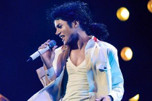 传记片《迈克尔》爆剧照 贾法尔·杰克逊登场封面图