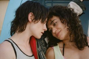 《流血之爱》发布新预告 走进残酷健美世界封面图