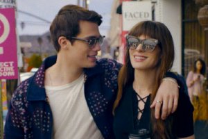 《关于你的想法》曝预告 海瑟薇演绎甜蜜姐弟恋封面图