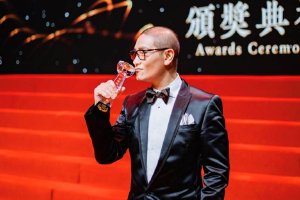 丁子峻首导电影《里奇不眠夜》入围多个国际影展|圣丹斯国际电影节|澳门国际电影节|无名|消失的她|热搜_手机新浪网