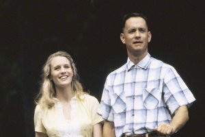 《阿甘正传》主创合作新片 定档年底冲击颁奖季封面图