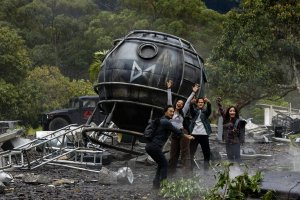 《帝王计划：怪兽遗产》第二季杀青 前作主演回归