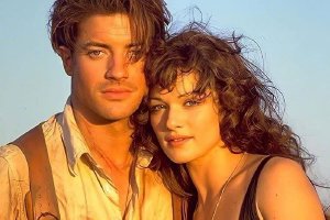 『ハムナプトラ』シリーズで共演したブレンダン・フレイザーとレイチェル・ワイズの写真。