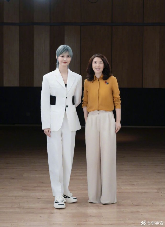 李宇春回应访谈透露患病:谢谢所有关心我的朋友 李宇春回应访谈透露患病:谢谢所有关心我的朋友