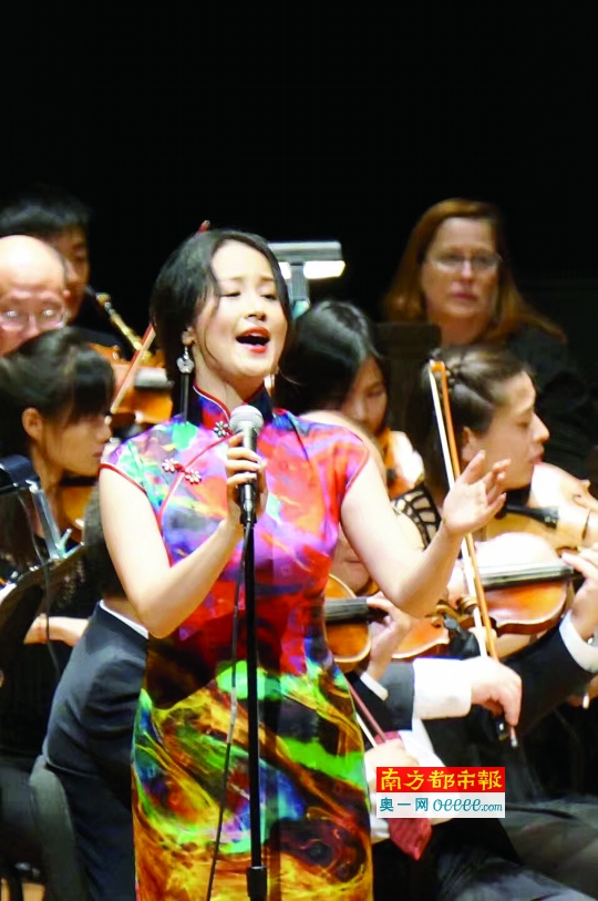 资深歌手林宝用沪语唱流行歌