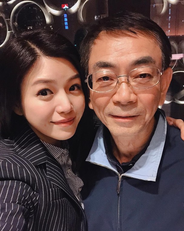 姐妹情深陈妍希杨丞琳晒闺蜜合影少女心十足