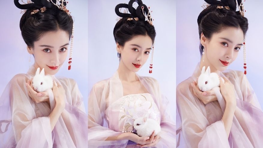 Angelababy中秋嫦娥玉兔大片 穿纱裙飘逸眼神温柔