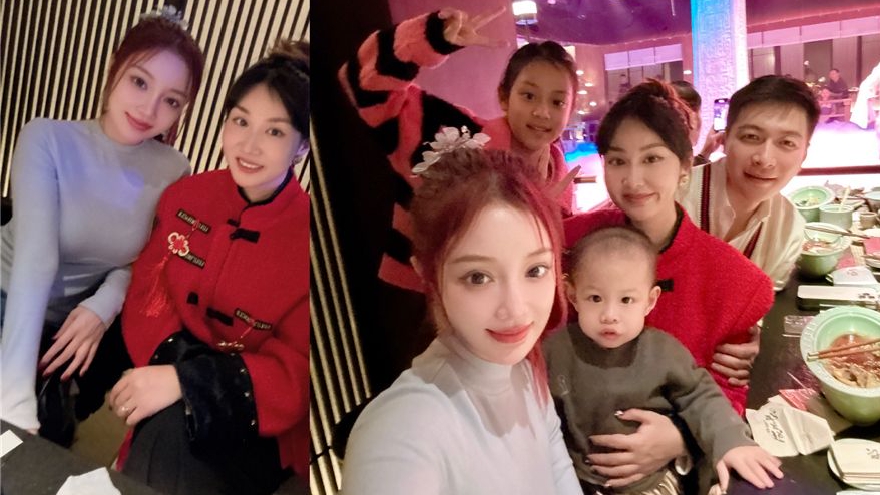 李小璐带女儿参加聚会 甜馨穿粉色条纹毛衣开心比耶