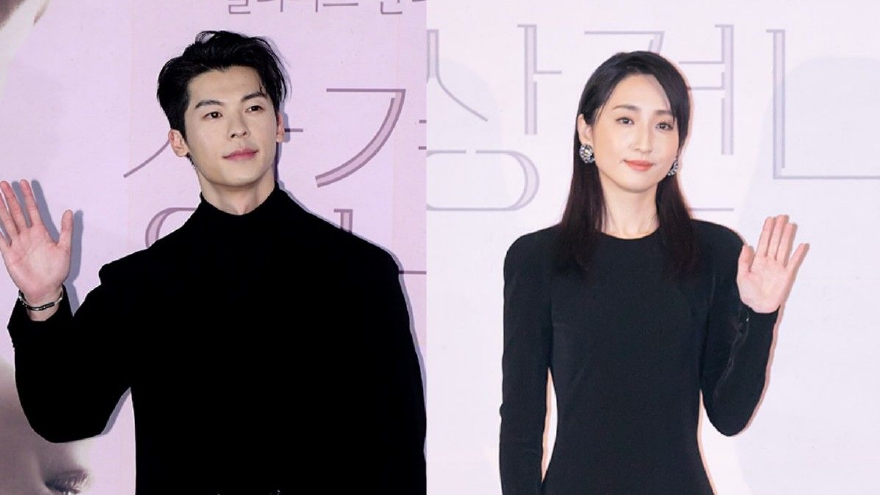 凤南小队齐聚韩国宣发电影《想见你》 生图状态好