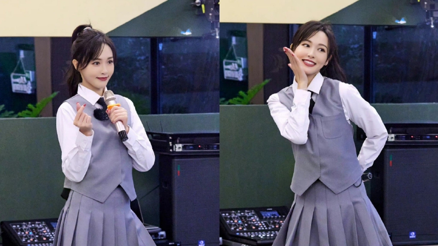 唐嫣化身元气少女超甜唱跳《爱你》 比心wink甜度爆表