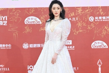 张天爱北影节公主造型