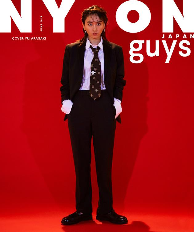 新垣结衣为杂志《NYLON JAPAN》拍双封面2