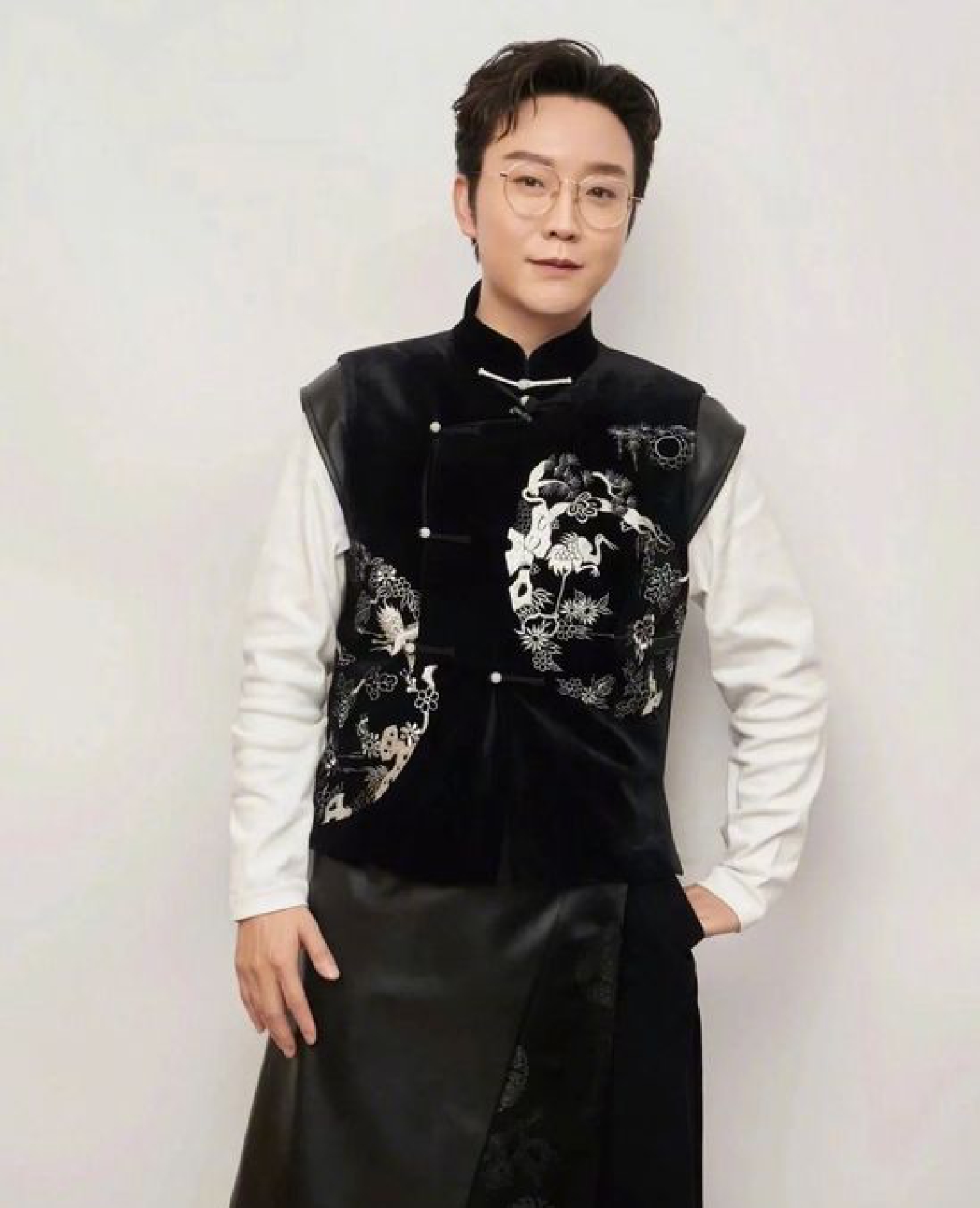 李玉刚回应“跳河自尽”标题党:心直跳,冷静|李玉刚_新浪娱乐_新浪网