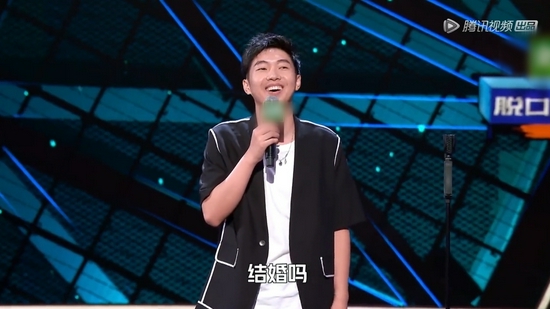 杨蒙恩《脱口秀大会4》现场求婚女友