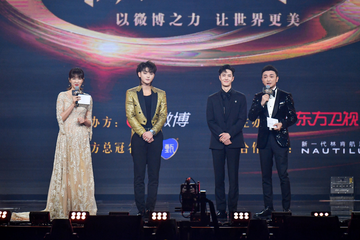 黄子韬王一博获微博年度热度人物