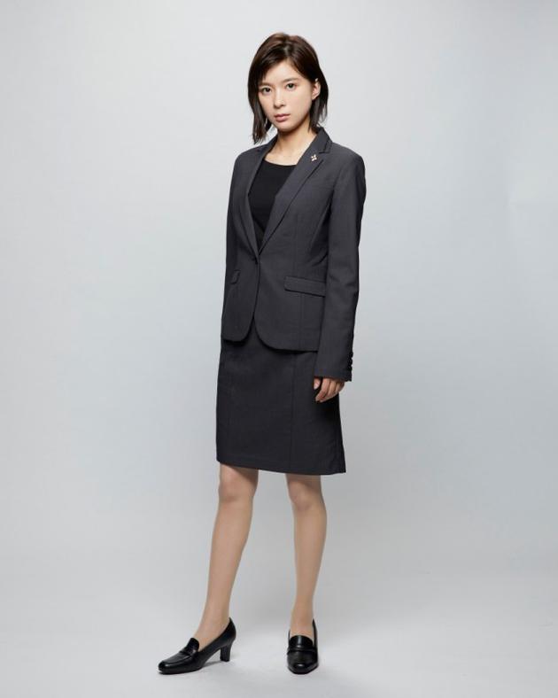 芳根京子日剧《两周》首次挑战检察官角色