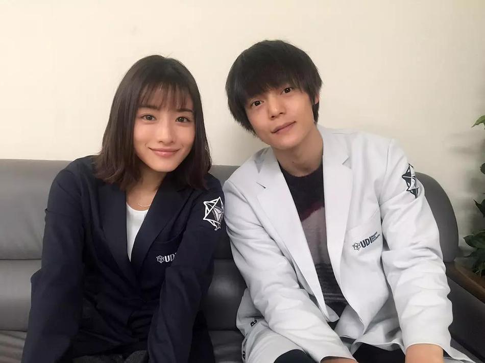 海报剧照剧情:在"非自然死亡原因研究所"(简称"udi")工作的三澄美琴